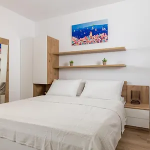  Apartment Bristol 2 Kroatien